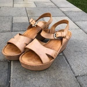 Born tan leather wedges SUPER COMFY